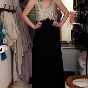 Black sparkly prom dress
